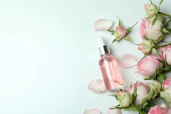 Hautpflegekonzept Mit Ätherischem Rosenöl Auf Weißem Hintergrund Platz Für Text — Stockfoto