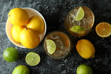 Turunçgil birası ve siyah dumanlı arka planda tuz