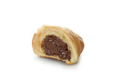 Beyaz arka planda izole edilmiş çikolatalı kruvasan.