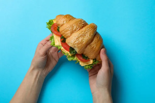 여성들의 샌드위치를 — 스톡 사진