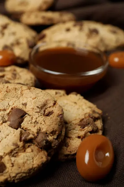 Servilleta Con Galletas Caramelo Cerca — Foto de Stock