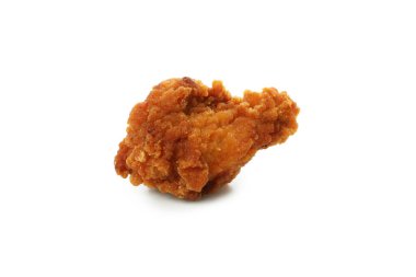 Beyaz arka planda izole edilmiş lezzetli kızarmış tavuk.