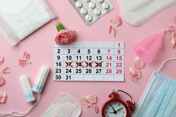 Konzept Der Menstruation Auf Rosa Hintergrund Draufsicht — Stockfoto
