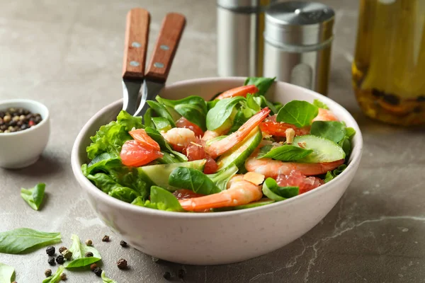 Conceito Saboroso Comer Com Salada Camarão Close — Fotografia de Stock