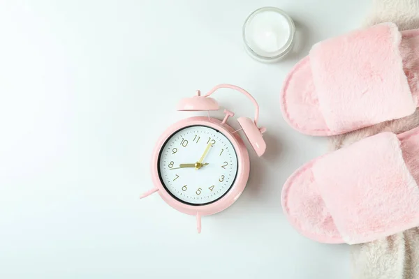 Accessori Routine Sonno Femminile Sfondo Bianco — Foto Stock