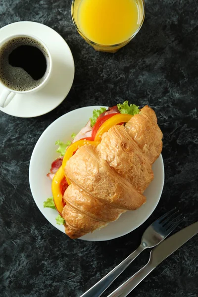 Концепція Смачного Харчування Бутербродом Круасанів Вид Зверху — стокове фото