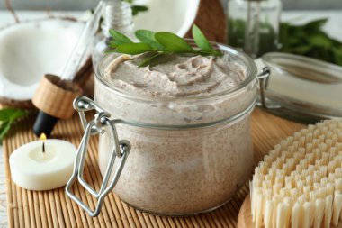 Bambu hasırında cilt bakımı konsepti