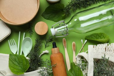 Yeşil arka planda çevre dostu sıfır atık kavramı