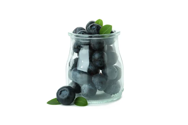 白色背景的新鲜美味蓝莓 — 图库照片