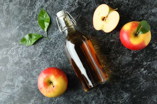 Homemade Apple Vinegar Ingredients Black Smokey Table — Stock Photo, Image