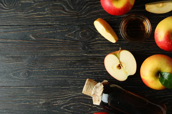 Homemade Apple Vinegar Ingredients Wooden Table — Foto de Stock