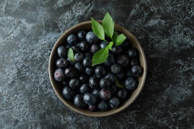 Siyah dumanlı böğürtlen konsepti