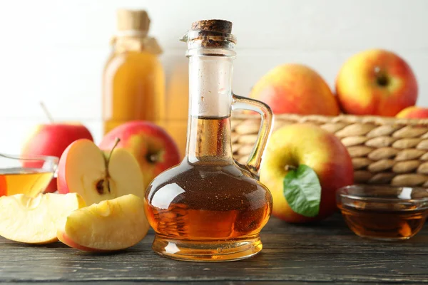 Homemade Apple Vinegar Ingredients Wooden Table — Foto de Stock