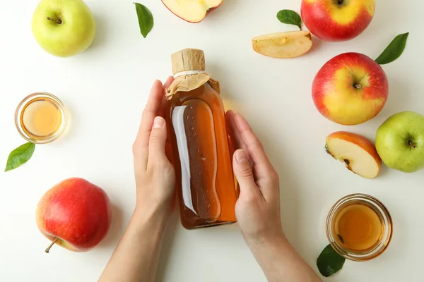 Female Hands Hold Homemade Apple Vinegar White Background — Stok Foto
