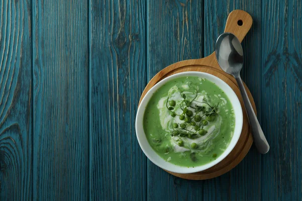 Konsep Makan Lezat Dengan Sup Kacang Atas Meja Kayu — Stok Foto