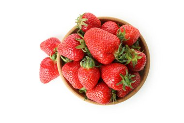 Beyaz arka planda izole edilmiş taze, lezzetli çilek.