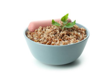 Beyaz arka planda izole edilmiş lezzetli karabuğday.