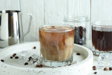 Buzlu kahve pişirme kavramı, yakın plan.