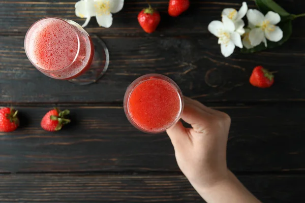 Concept Van Heerlijk Drankje Met Rossini Cocktail Rustieke Houten Tafel — Stockfoto