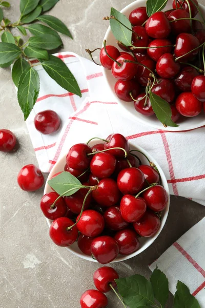 Konzept Der Süßen Beere Mit Roter Kirsche — Stockfoto