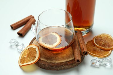 Konyaklı sert alkollü içecekler kavramı