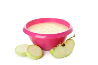 Beyaz arka planda izole edilmiş bebek maması kavramı