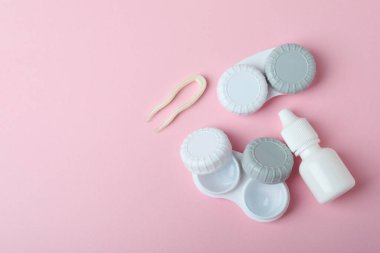 Gözler ve sağlık hizmetleri için kontakt lens kavramı