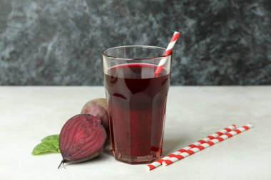 Pancar suyu ile sağlıklı içecek kavramı