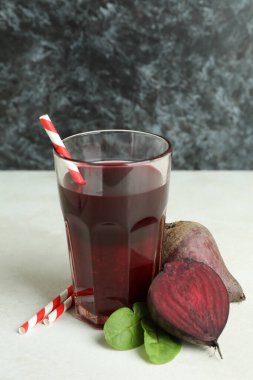 Pancar suyu ile sağlıklı içecek kavramı