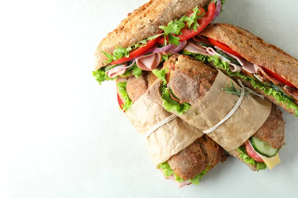 바탕에 맛있는 샌드위치 — 스톡 사진