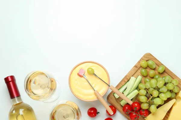 Conceito Comida Deliciosa Com Fondue Fundo Branco — Fotografia de Stock