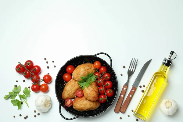 Konzept Des Leckeren Essens Mit Schnitzeln Auf Weißem Hintergrund — Stockfoto