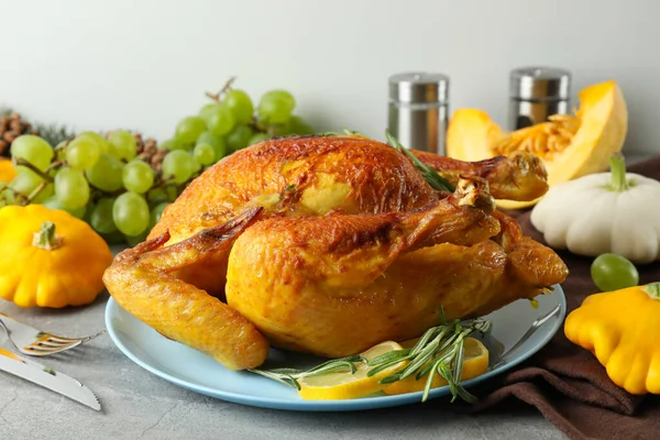 Giorno Del Ringraziamento Tacchino Arrosto Concetto Tavolo Grigio Testurizzato — Foto Stock