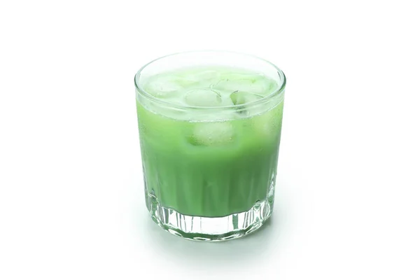 Glas Kalten Matcha Latte Isoliert Auf Weißem Hintergrund — Stockfoto