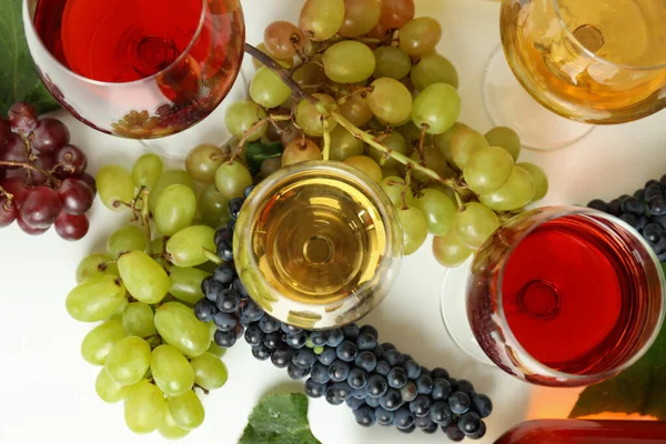 Conceito Degustação Vinho Diferente Mesa Branca — Fotografia de Stock