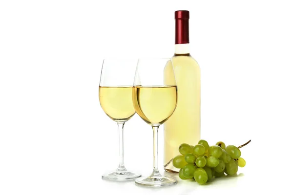 Gläser Und Flasche Wein Und Trauben Isoliert Auf Weißem Hintergrund — Stockfoto