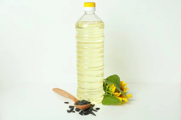 Fles Zonnebloemolie Ingrediënten Witte Achtergrond — Stockfoto
