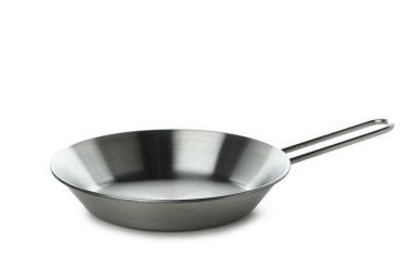 Boş metal tava beyaz arkaplanda izole edildi