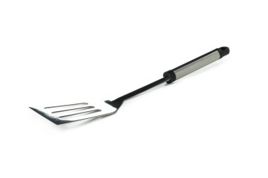 Metal mutfak spatulası beyaz arkaplanda izole edildi