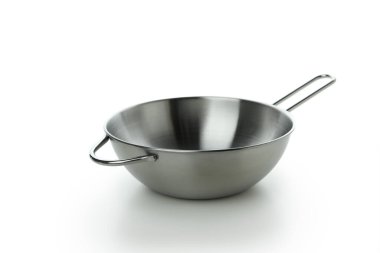 Boş metal tencere beyaz arkaplanda izole edildi