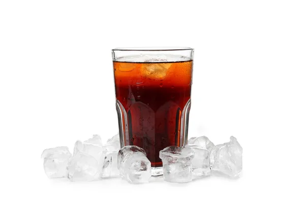 Glas Cola Mit Eis Isoliert Auf Weißem Hintergrund — Stockfoto