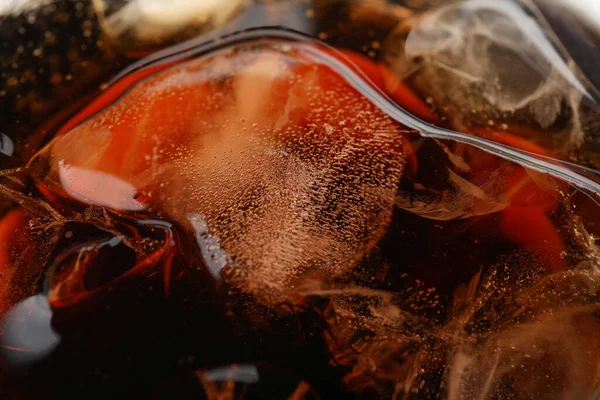 Bebida Soda Con Hielo Primer Plano Enfoque Selectivo —  Fotos de Stock