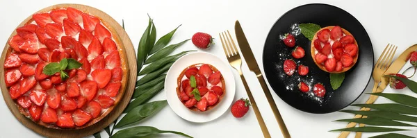 Conceito Comida Saborosa Com Torta Morango Fundo Branco — Fotografia de Stock