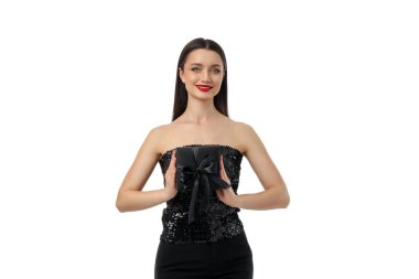 Kara Cuma için hediye paketlenmiş bir kadın, izole edilmiş, PNG