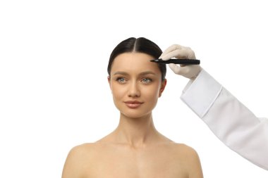 Bir işlem için alın işaretleri, beyaza izole edilmiş, PNG