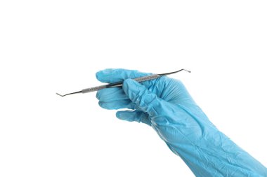 Eldivenli bir el bakım için bir diş aletini gösterir, PNG