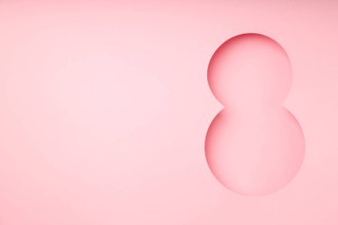 Pembe zemin kadınlar için sekiz numarayı kutluyor.