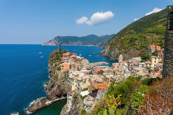 Luchtfoto van Vernazza village, Cinque Terre, Ligurië Italië — Stockfoto