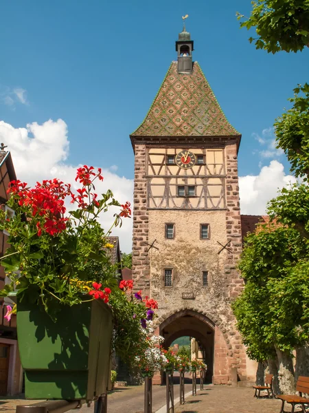 Pintoresco pueblo de Bergheim, Alsacia Francia — Foto de Stock
