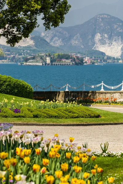 호수 마 죠 레, 몬 트, 이탈리아 17 4 월 2015에 Stresa에서 빌라 도서관 — 스톡 사진